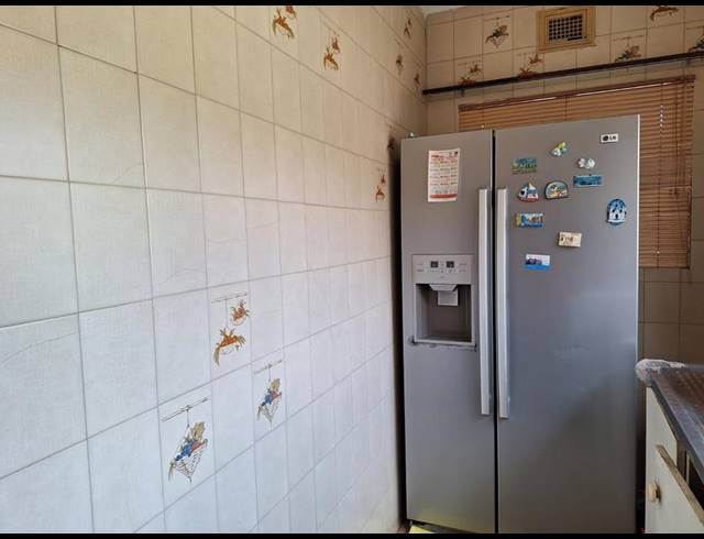 3 BEDROOM HOUSE FOR SALE IN CRAIGIEBURN